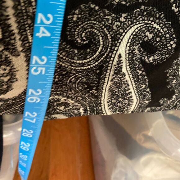 Talbots Skirt Womens Sz 6 Black Gray Paisley Wool Wrap Pencil‎ Lined Button - Picture 8 of 8